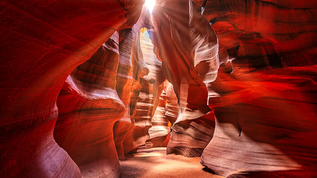 Lichtstrahl im Upper Antelope Canyon bei Page in Arizona
