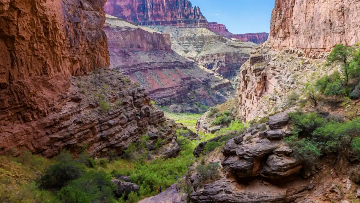 Blick in den Bright Angel Canyon und auf den North Kaibab Trail