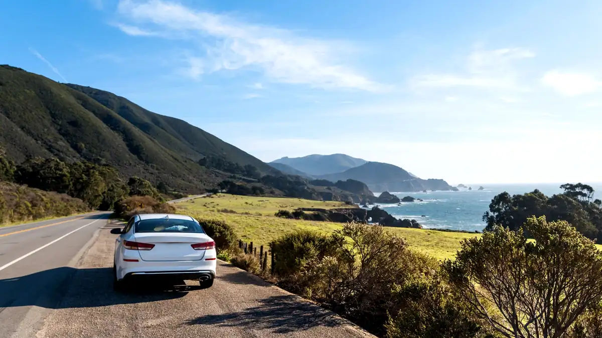 Langer Highway während einer USA-Mietwagen-Rundreise