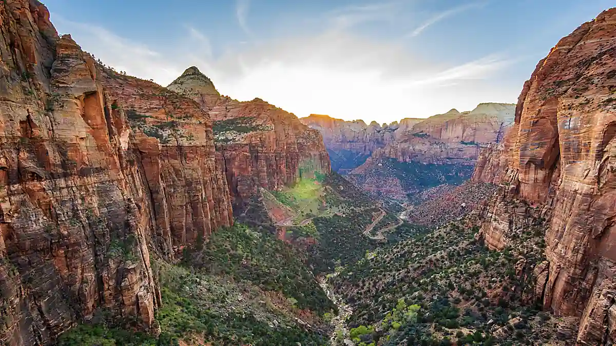 Canyon Overlook im Zion Nationalpark bei Sonnenuntergang